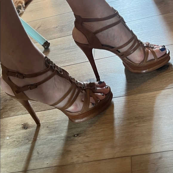 Stuart Weitzman, 7.5, Brown Leather Strappy Gladiator Platform Stilettos, EUC - Picture 13 of 13